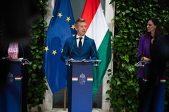 Угорщина скасувала дворічне вето на компенсації за зброю для України
