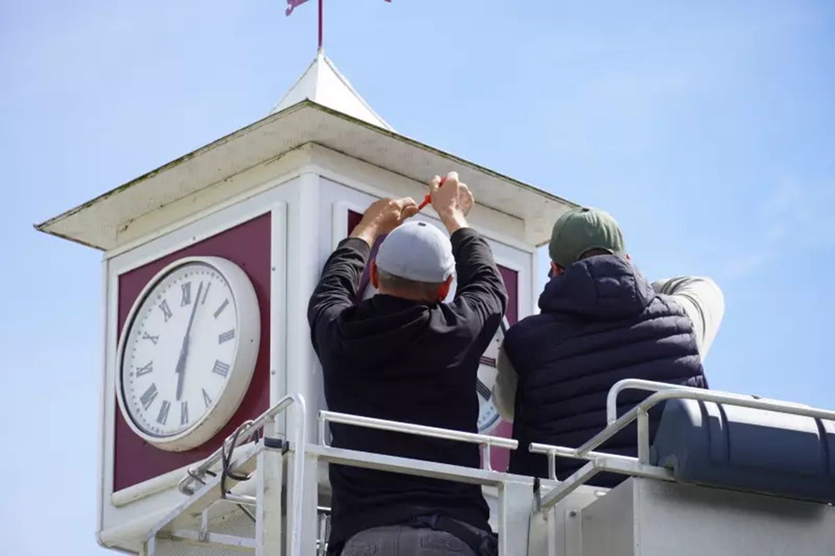 У Хотині відремонтували центральний міський годинник «Біг-Бен»