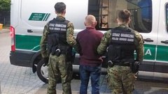 Польща депортувала українця за вилов легендарного варшавського сома