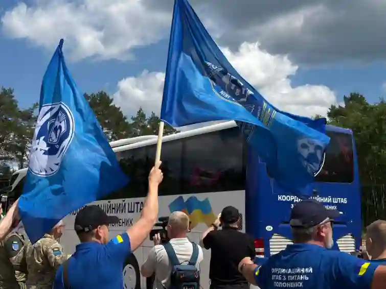 Україна повернула з полону чотирьох прикарпатців