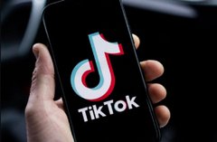 На Львівщині суд оштрафував матір школяра за булінг вчителів у TikTok