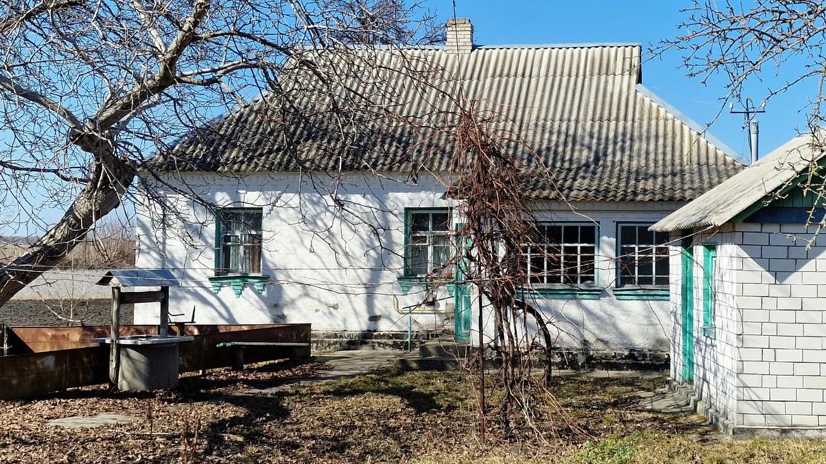 Тисяча будиночків в селі: нардеп розповів деталі житлової програми для переселенців