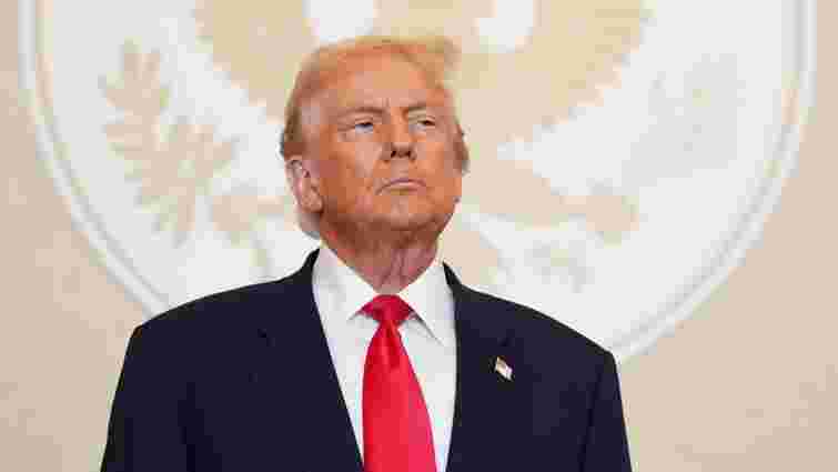 Трамп заявив, що Зеленський та Путін мають самі домовитися щодо закінчення війни