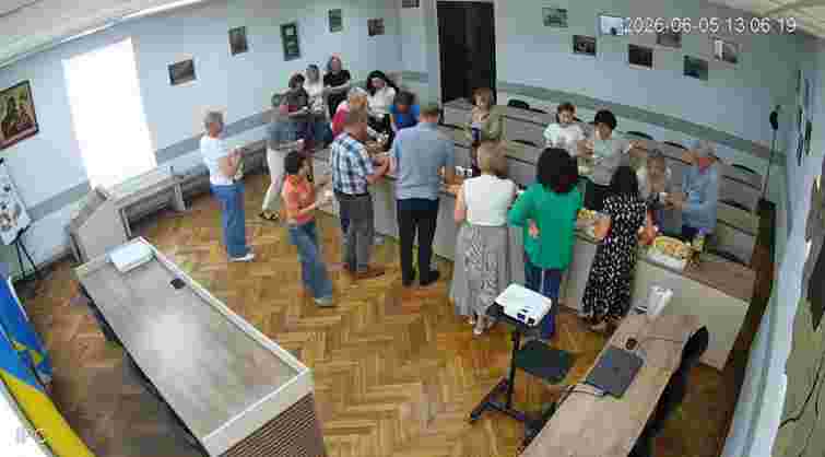 Камʼянка-Бузька міськрада транслювала на ютубі застілля працівників
