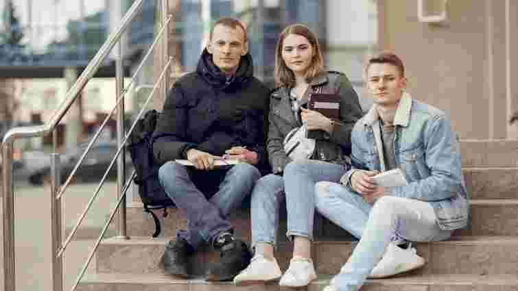 Українські студенти зможуть отримати п’ять видів освітніх грантів
