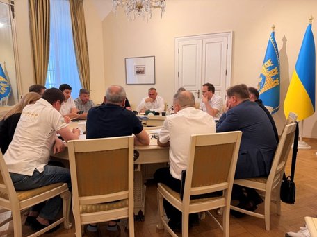 У Львівській мерії відбулося засідання щодо недопущення забудови території ЛАЗу