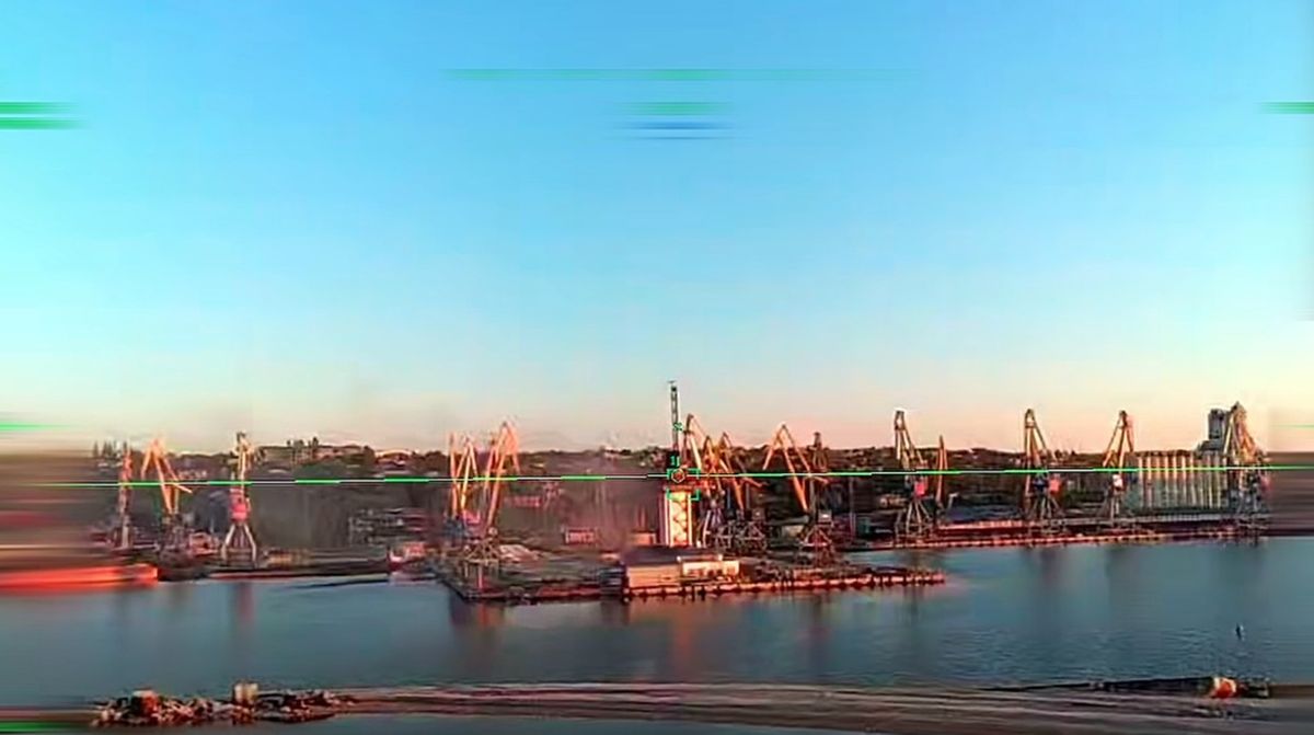 Сили оборони зупинили роботу порту в окупованому Маріуполі 