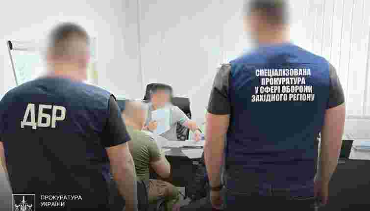 Трьох керівників РТЦК на Тернопільщині підозрюють у завищенні показників мобілізації
