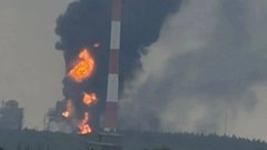 Через атаку дронів горить ТЕЦ у Криму та два хімічних заводи на території Росії