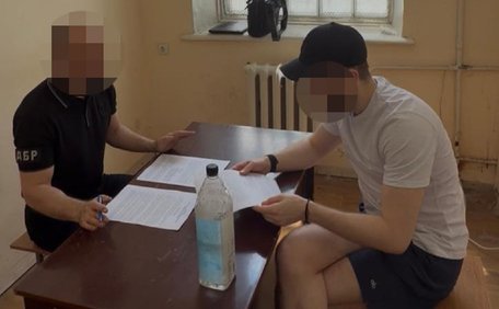 ДБР повідомило нові підозри львівським бізнесменам Гринкевичам у справі про закупівлі для армії