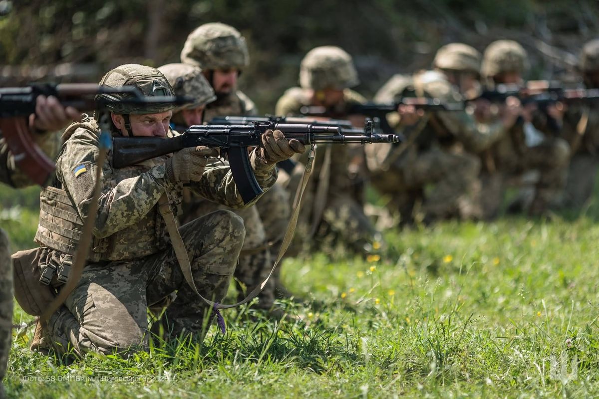 Міноборони назвало категорії військових, яких першими звільнятимуть зі служби у 2026 році