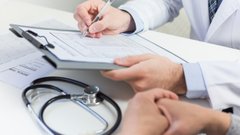 Лікаря з Хмельниччини судитимуть за смерть пацієнта через недіагностовану пневмонію