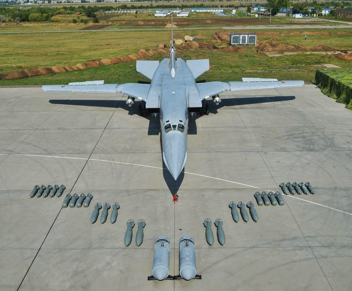 У Росії розбився бомбардувальник-ракетоносець Ту-22М3
