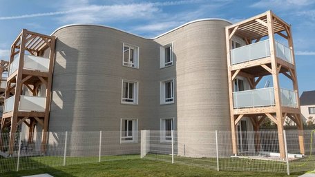 У Франції відкрили найбільший надрукований на 3D-принтері будинок в Європі