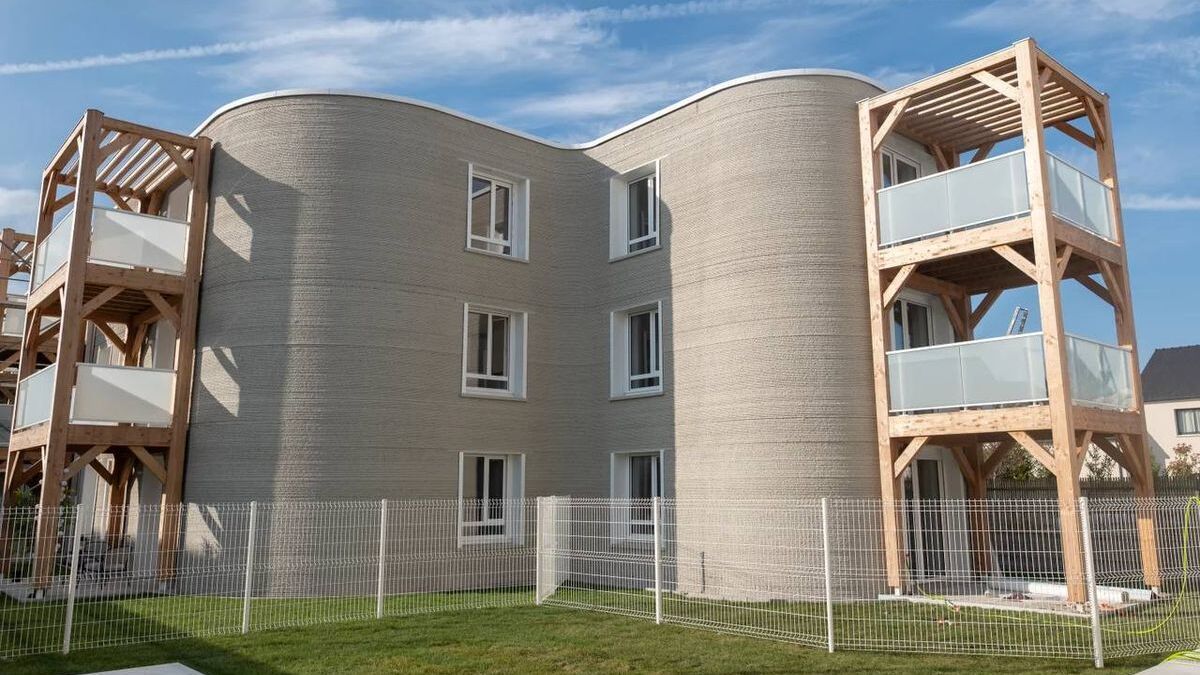 У Франції відкрили найбільший надрукований на 3D-принтері будинок в Європі