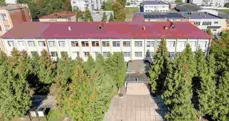 Бухгалтерка без педагогічної освіти претендує на посаду директорки шептицького коледжу