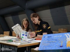 Через черги на кордоні ДСНС Буковини розгорнула пункт незламності