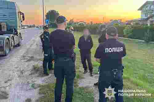 Далекобійник намагався зґвалтувати 13-річну дівчину на Хмельниччині