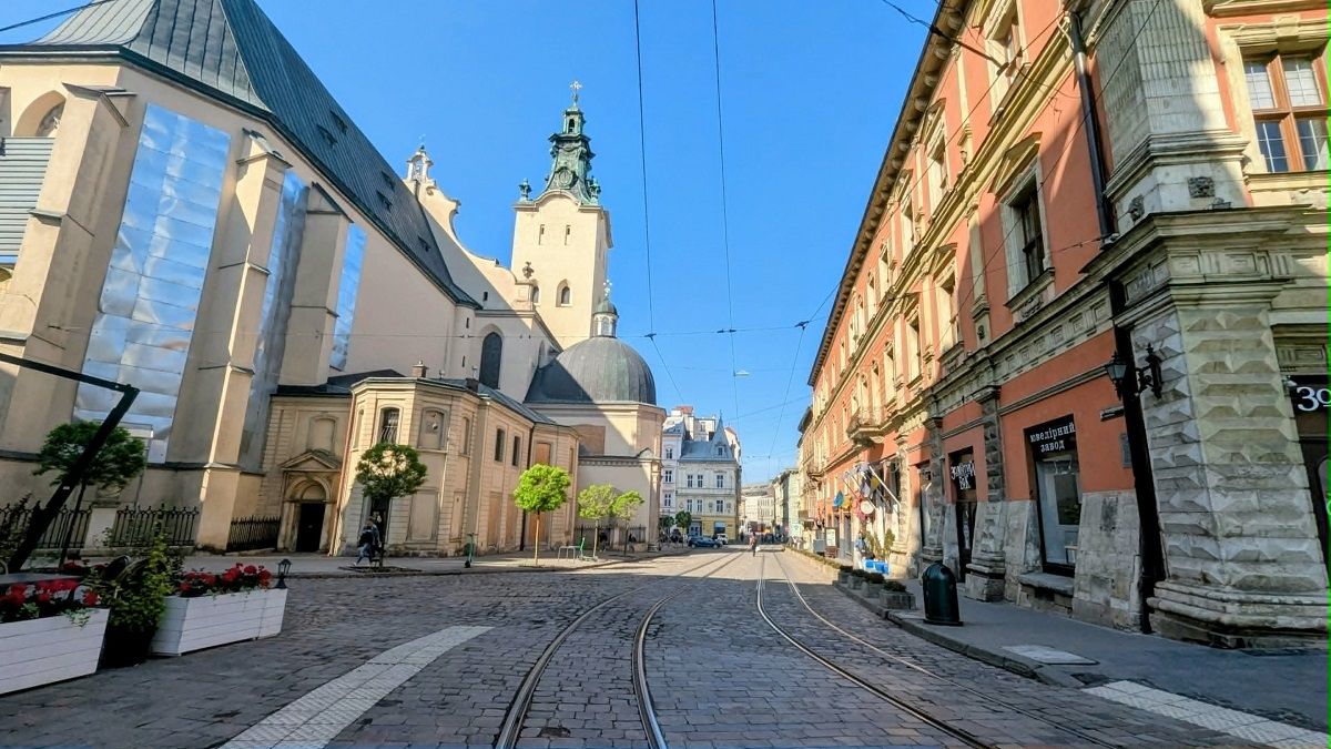 Спеку перерве гроза: синоптики розповіли прогноз погоди на Львівщині на 23 червня