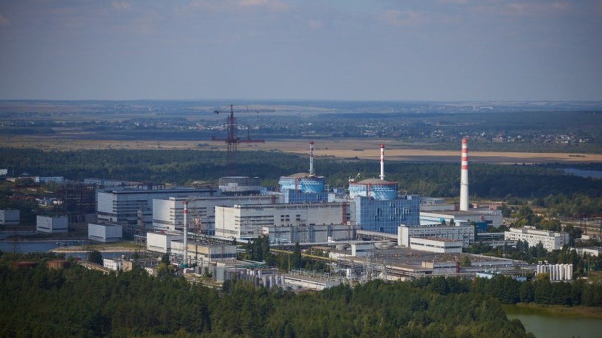 Правоохоронці проводять обшуки на Хмельницькій АЕС