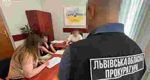 Двох чиновниць Львова підозрюють у привласненні понад 1 млн грн за фіктивних працівників