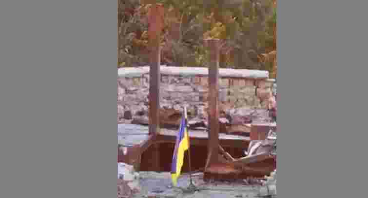 Сили оборони встановили український прапор на Кінбурнській косі