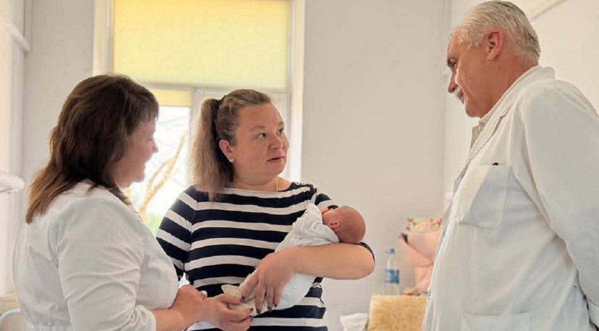 Львівські лікарі врятували маму і дитину на 32 тижні вагітності  з небезпечним ускладненням 