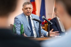 Фіцо заявив, що Словаччина не схвалить нову військову допомогу Україні на саміті НАТО