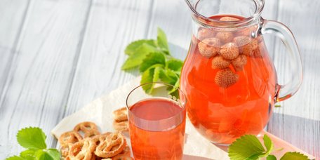 Класичний полуничний компот на зиму. Рецепт дня