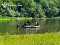 Водолази підняли з Дністра тіло 17-річного прикарпатця