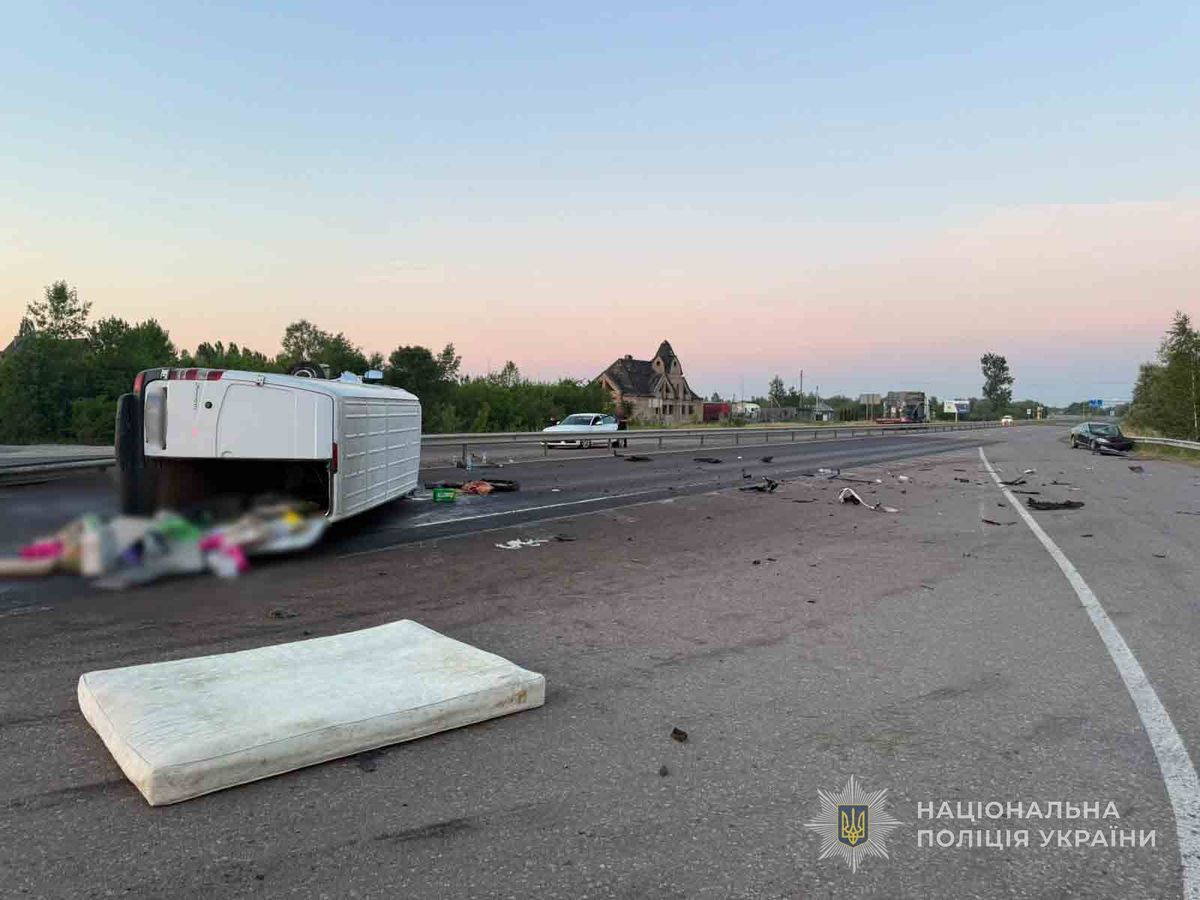 Водій мікроавтобуса загинув унаслідок зіткнення з Mercedes поблизу Ковеля