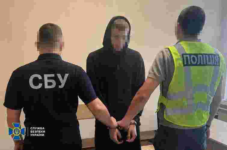 СБУ викрила на підпалі авто завербованого росіянами 19-річного мешканця Хмельниччини