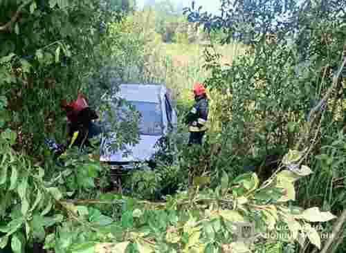 На Стрийщині водій Opel вилетів з автомобіля під час ДТП і загинув