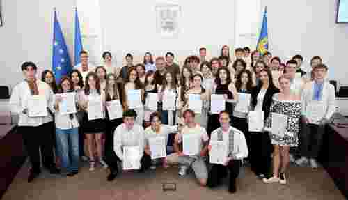 Львівські школярі отримали по 10 тис. грн премії за перемоги в олімпіадах та конкурсах