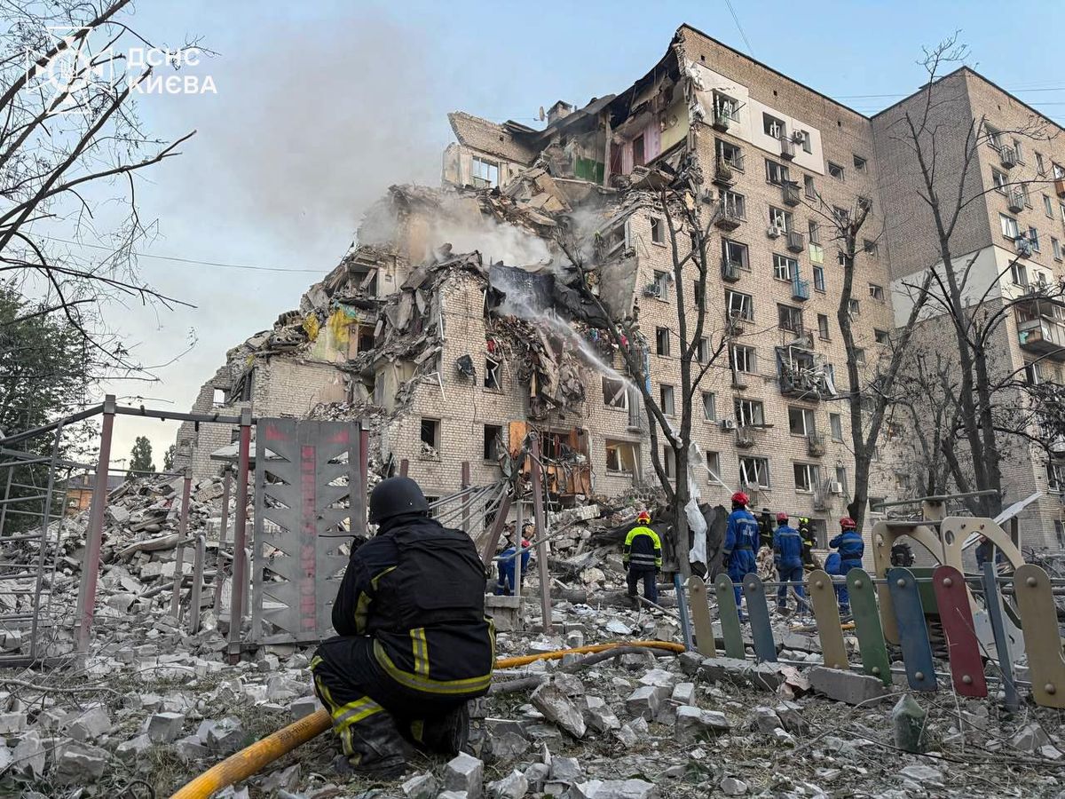 Росія здійснила масовану комбіновану атаку на Київ, 31 людина загинула