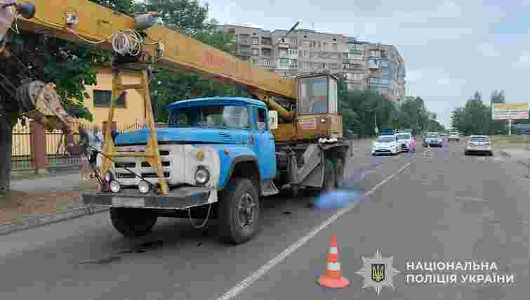 П’яний водій автокрана збив двох пішоходів у Шептицькому, один загинув
