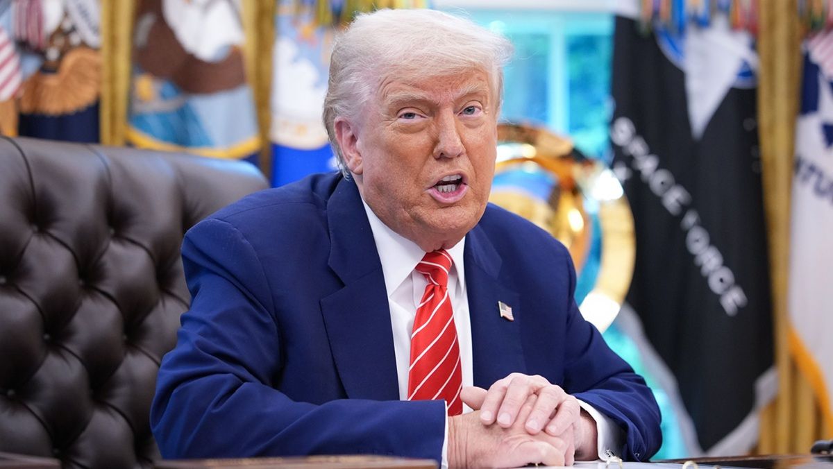 Трамп провів телефонні розмови із Зеленським та Путіним
