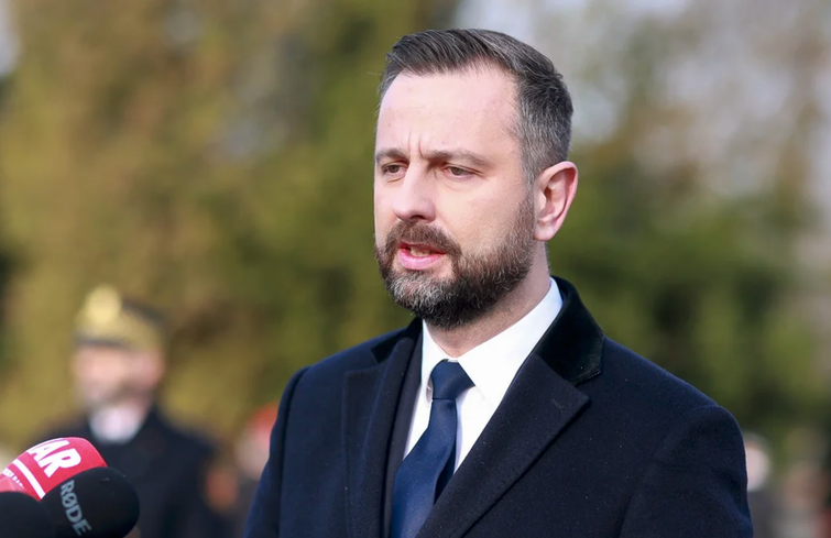 Міністр оборони Польщі наказав розсекретити дані про військову допомогу Україні
