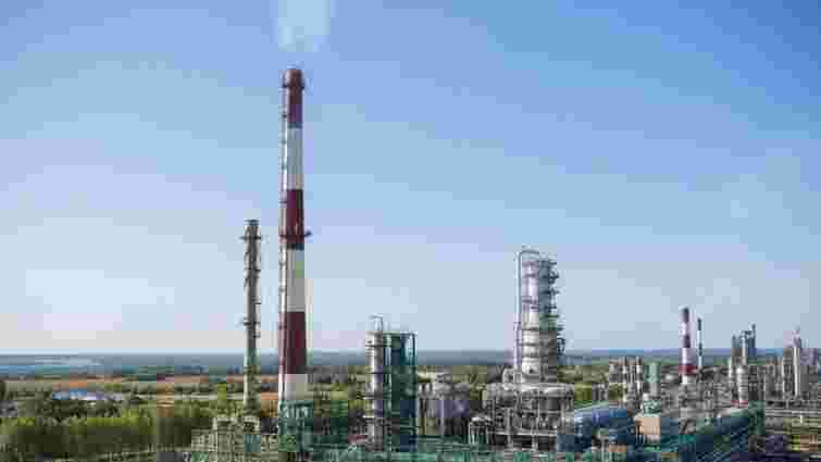 Дрони атакували один із найбільших нафтопереробних заводів Росії