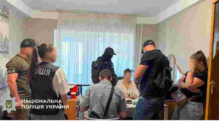 У Києві викрили друкарні фіктивних медичних довідок для військовозобов'язаних