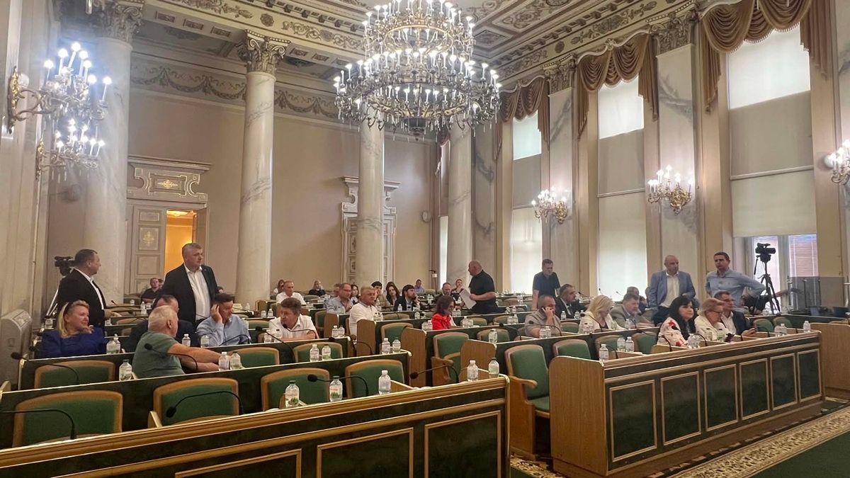 Депутати Львівської облради не змогли продовжити сесію після обідньої перерви