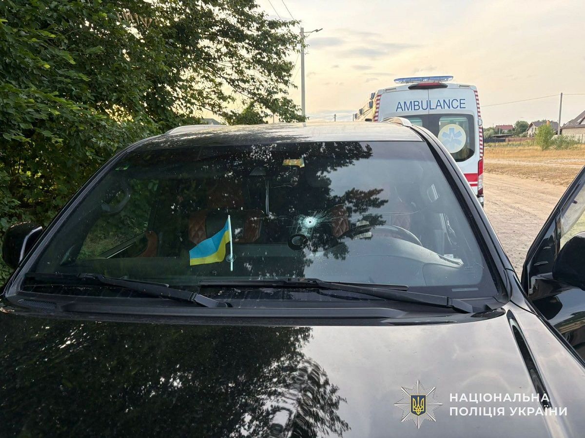На Львівщині затримали чоловіка, який обстріляв автомобіль Lexus та поранив водія
