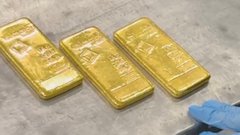 На кордоні з Львівщиною поляки вилучили в українки золоті злитки на понад 17 млн грн
