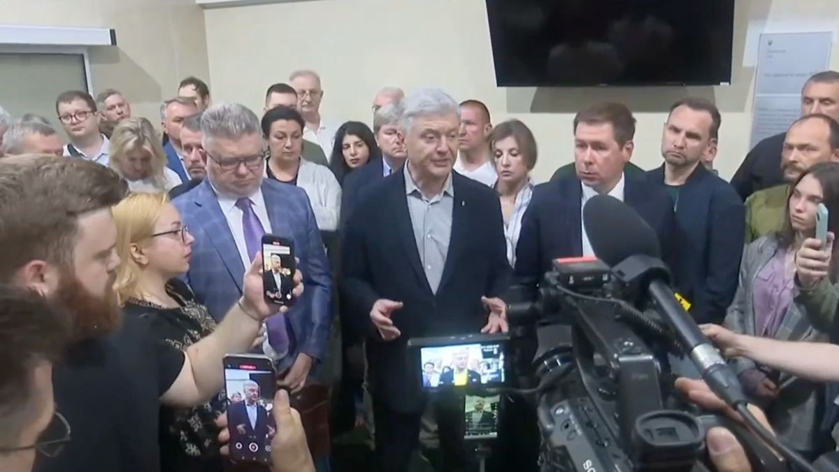 Верховний Суд відмовився скасувати санкції проти Петра Порошенка
