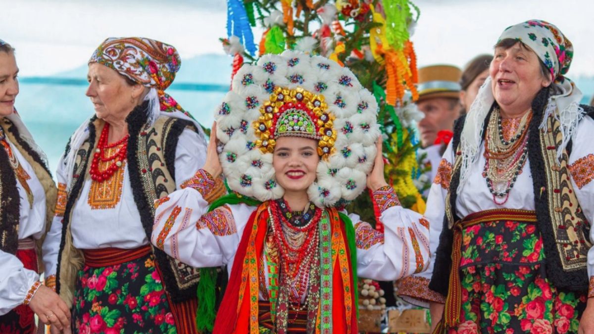 Весільний пір’яний вінок з Івано-Франківщини внесли до нематеріальної культурної спадщини