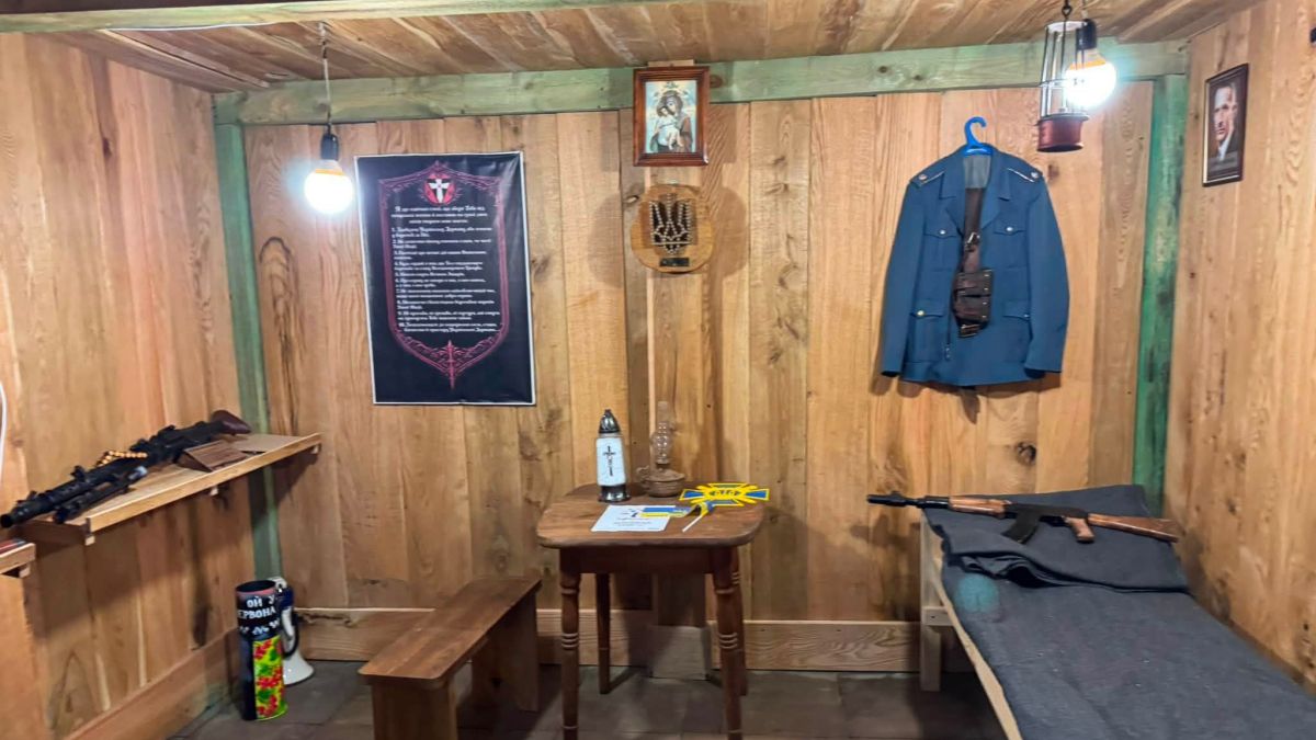 У лісі на Золочівщині відновили криївку останнього командира УПА Василя Кука