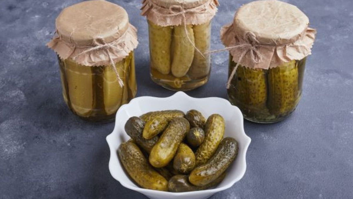Мариновані огірки будуть м'якими: перевірте, чи не робите цих помилок