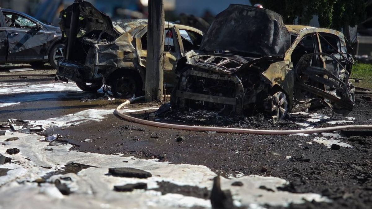 Росіяни вдарили шістьома керованими авіабомбами по Сумах, є загиблі та поранені