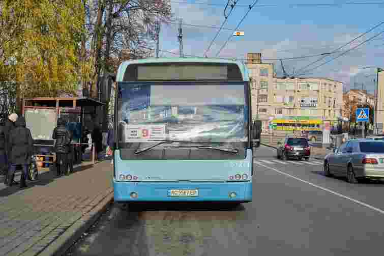 Луцька міськрада розірвала договір із перевізником трьох автобусних маршрутів