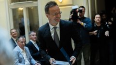 Ексглава МЗС Угорщини Сіярто переходить працювати до китайського автогіганта BYD